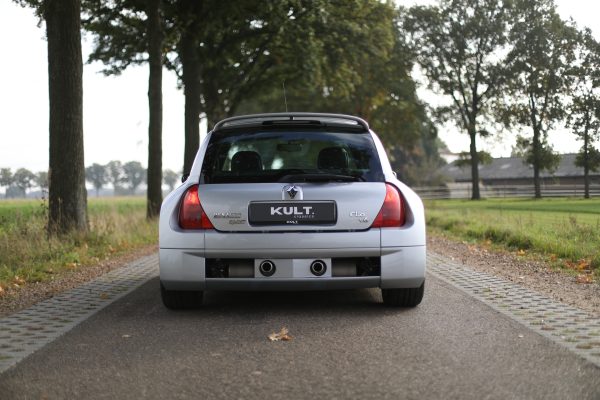 5M8A3982