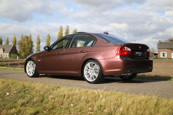 5M8A4198
